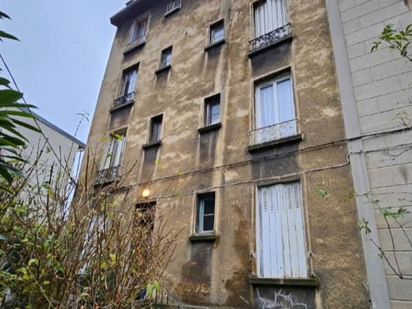Immeuble au Pré-Saint-Gervais avant ravalement